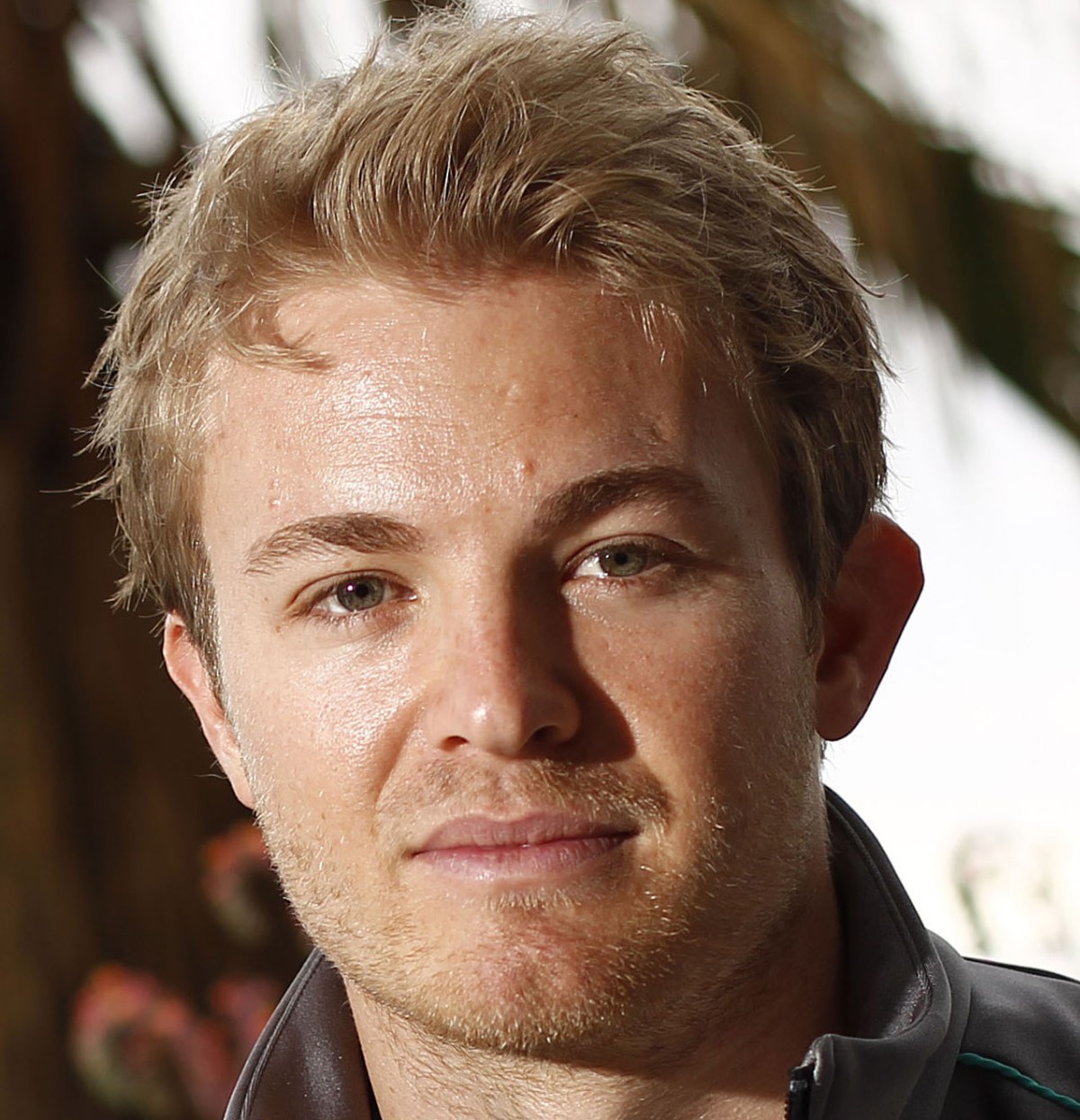 Rosberg has to wait for new contract