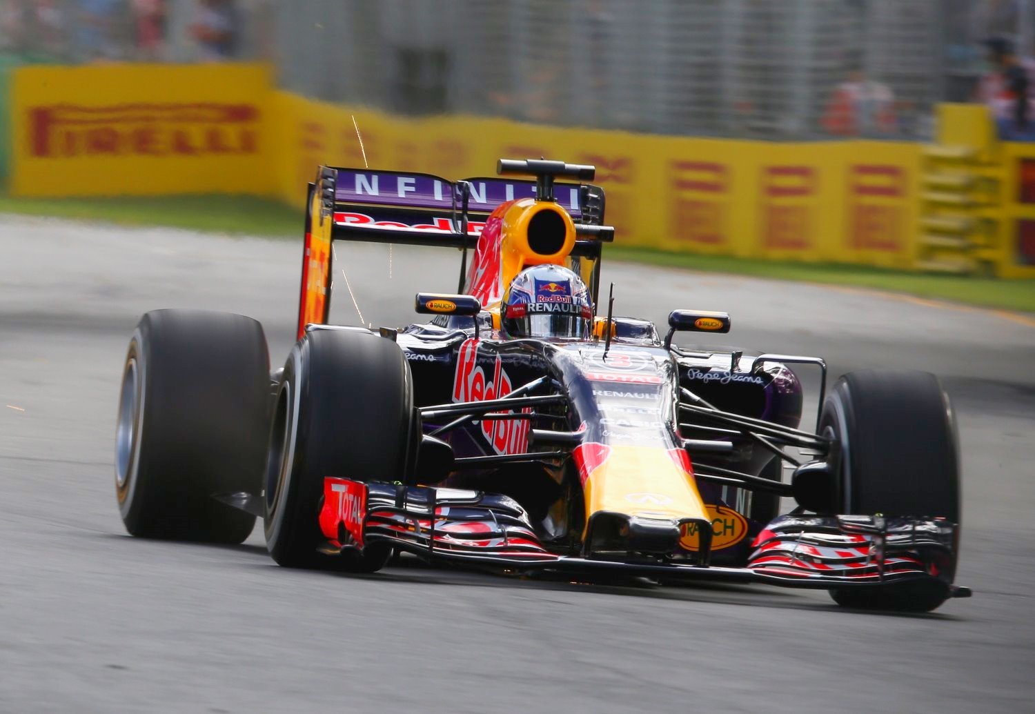 Red Bull cannot catch up with a Renault engine