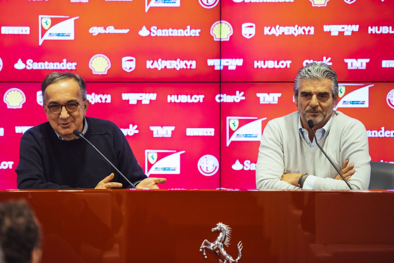 Sergio Marchionne (L) and Mauricio Arrivabene meet the press before Christmas