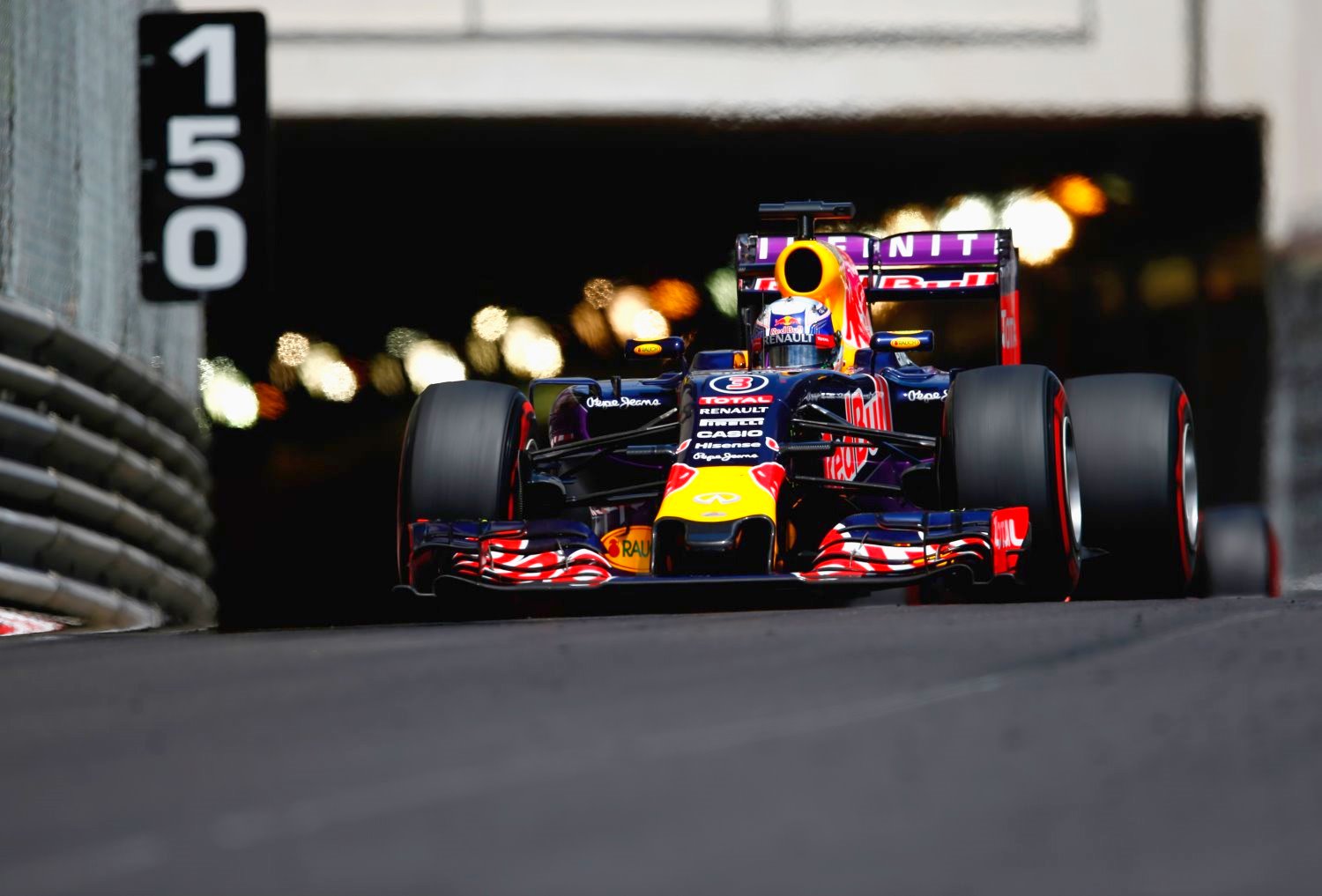 Ricciardo to get new chassis