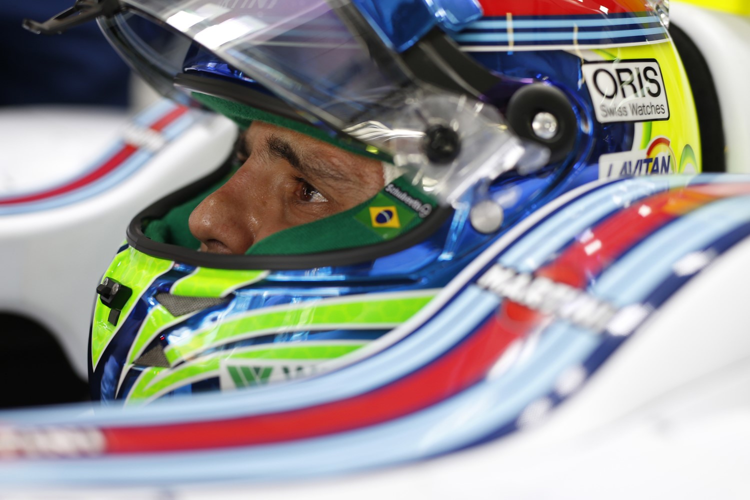 Massa contemplates Williams' struggles