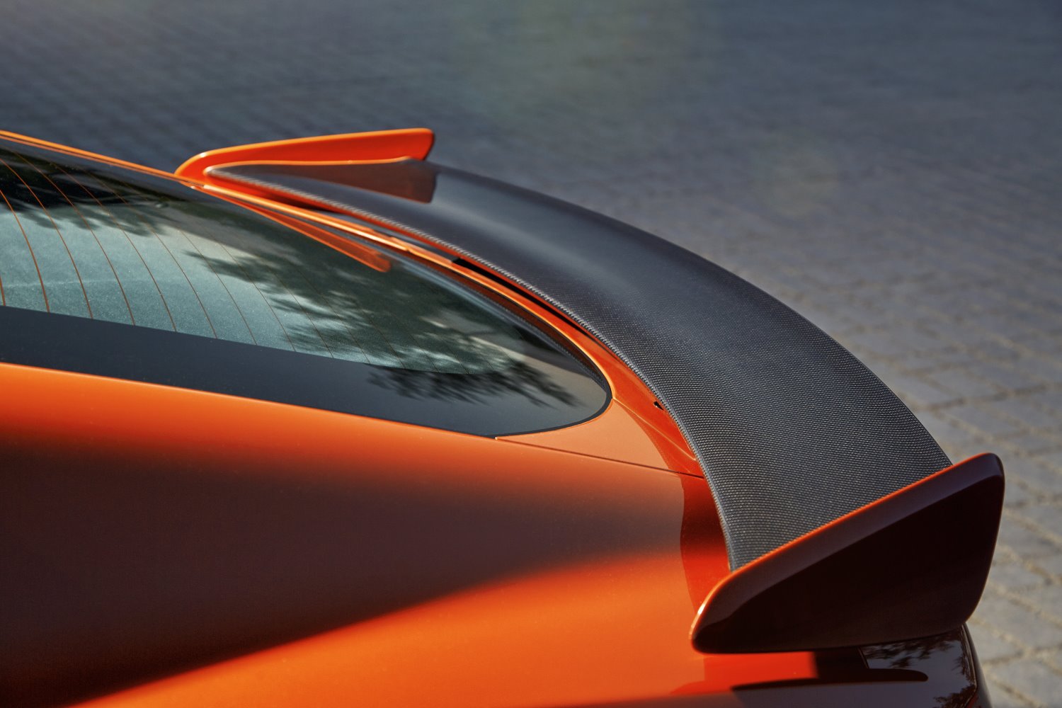 Rear Spoiler to keep car on ground at 200 MPH