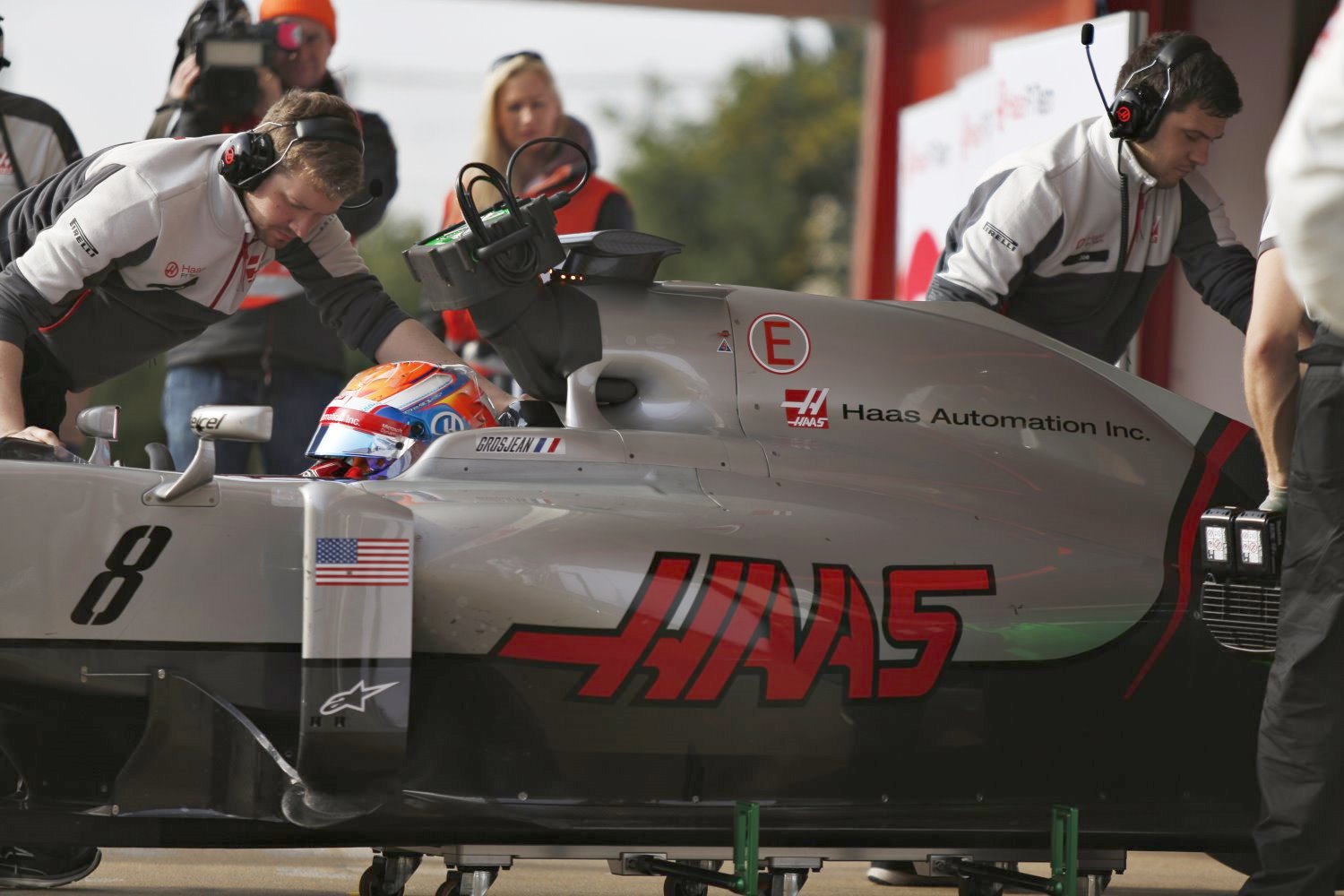 Haas cars out to lunch in Spain