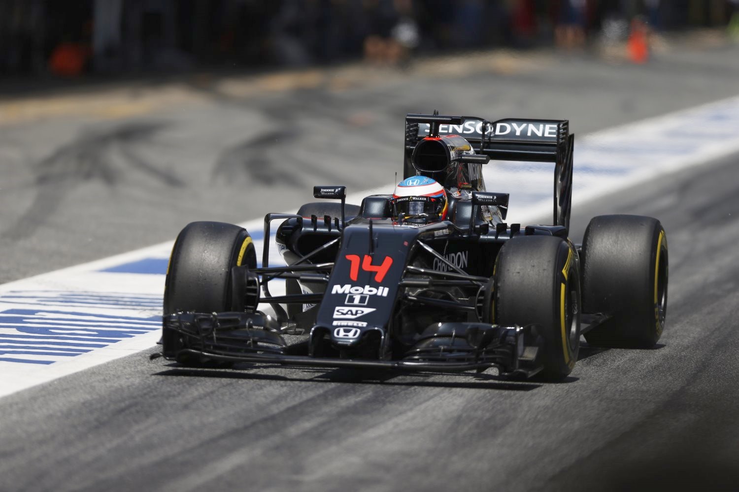 McLaren not keeping pace with its engine?