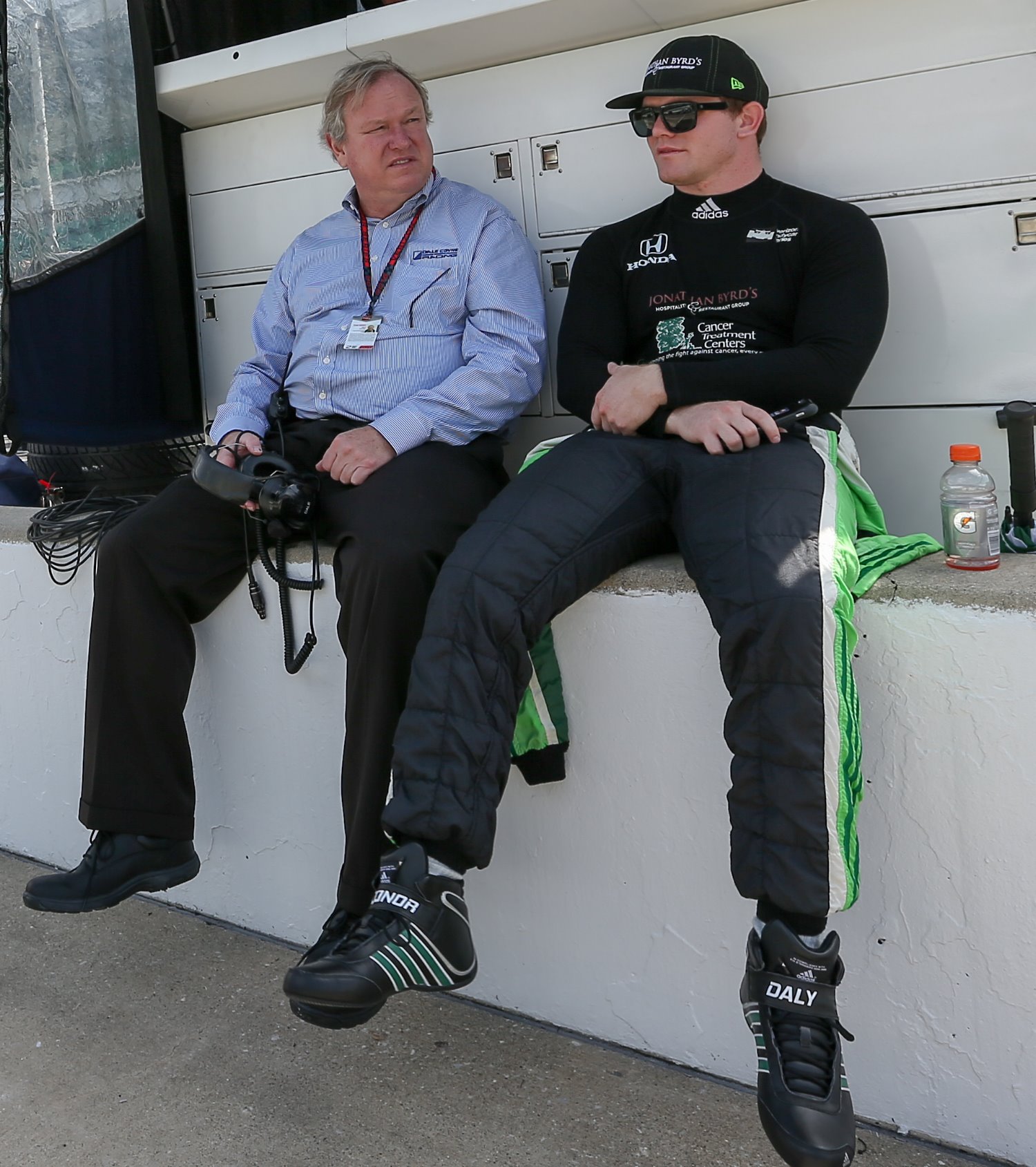 Dale Coyne and Conor Daly chat between sessions