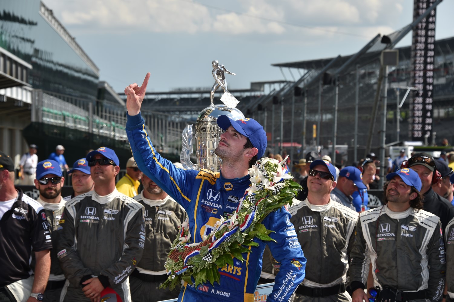 Rossi revels in the accolades