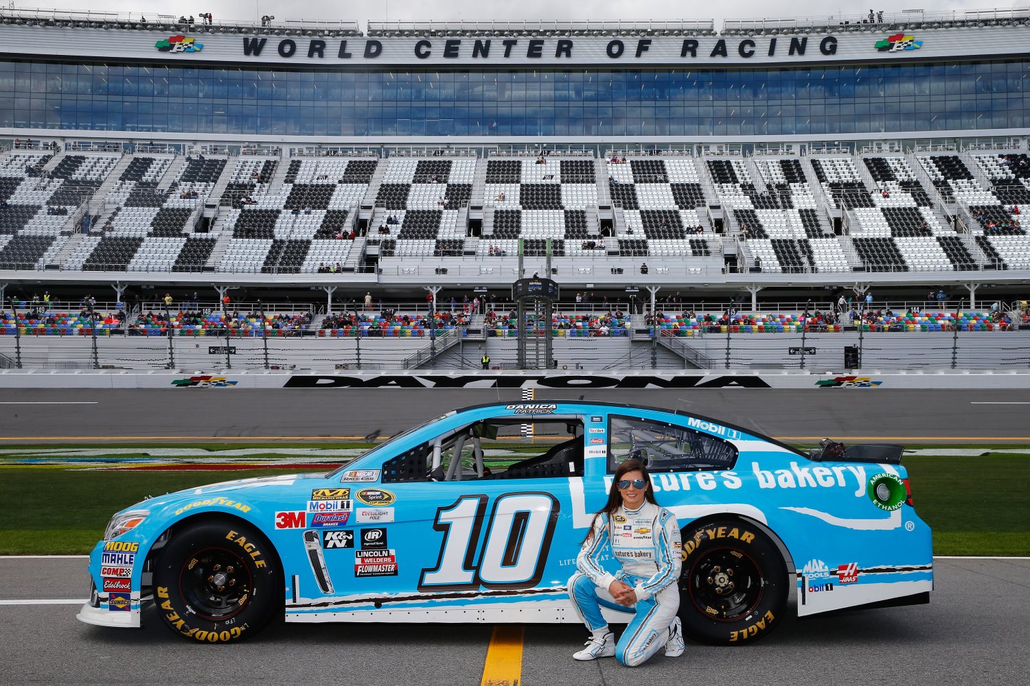 Will pit crew changes give Danica what she needs to finally win?
