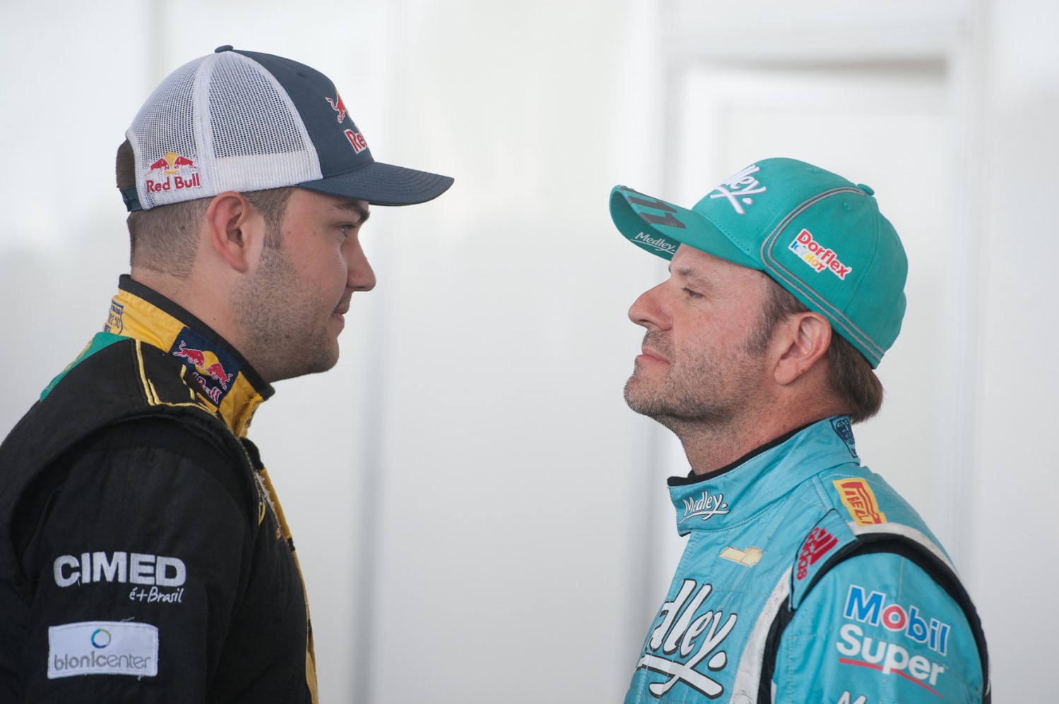 Fraga and Barrichello stare each other down