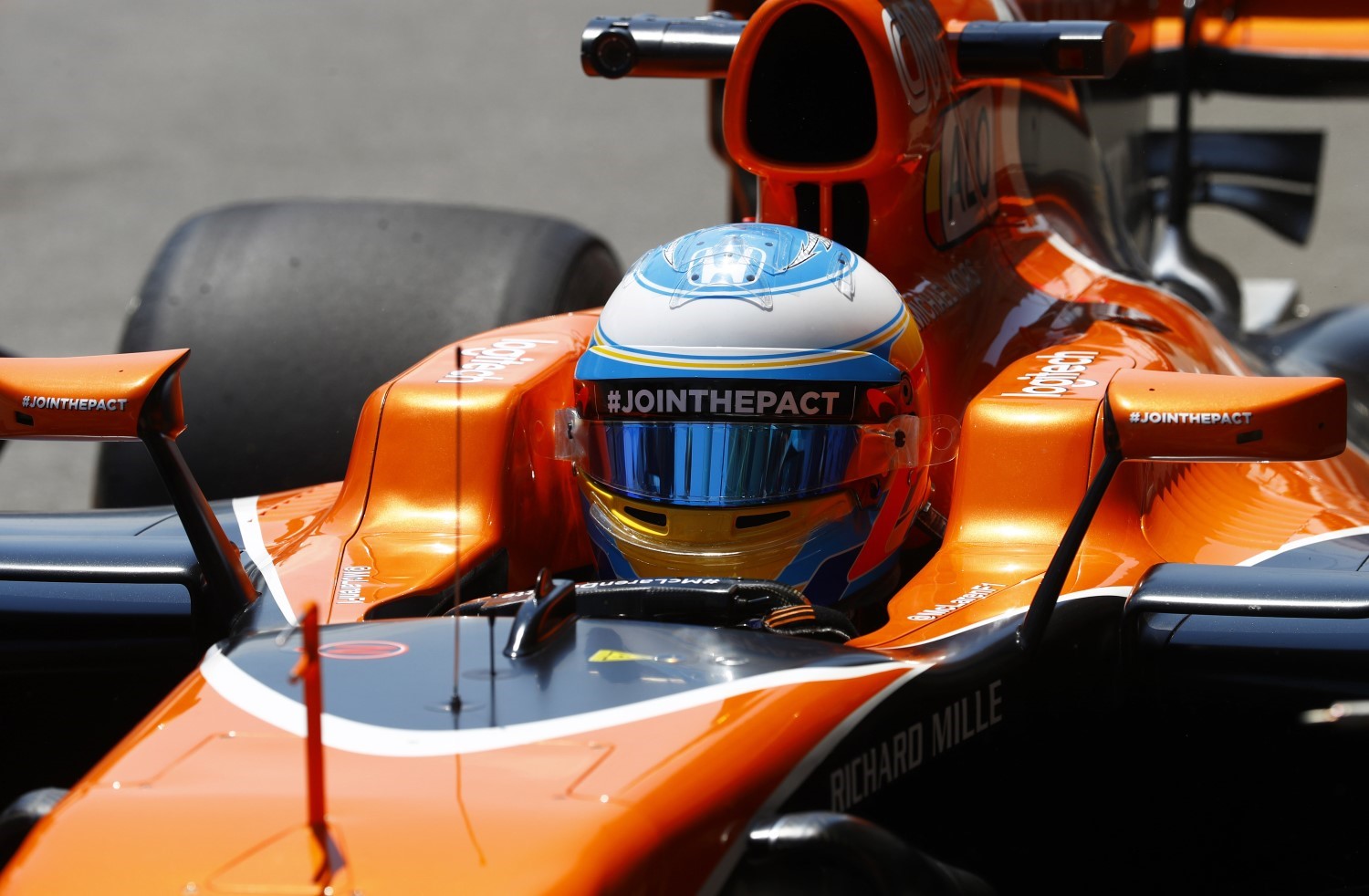 A switch to Mercedes engines is the only thing that would keep Alonso at McLaren