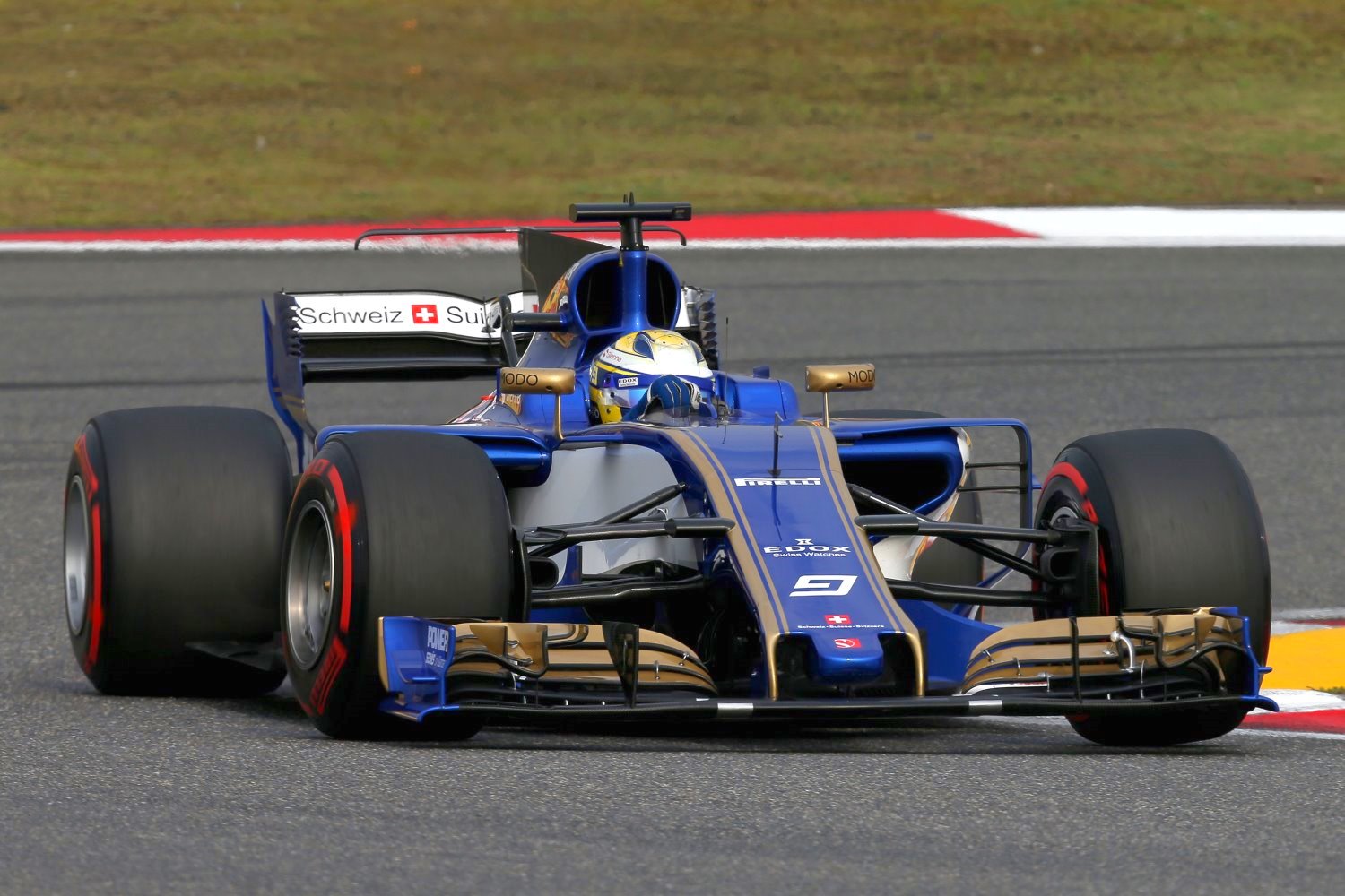 Will Sauber run Renault or Ferrari power in 2018?