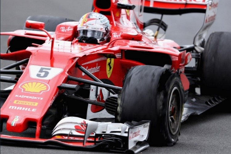 Vettel's Pirelli fails