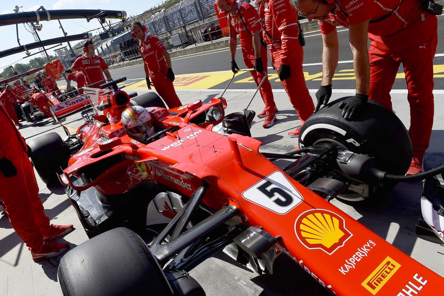 Vettel shows some muscle, but is Mercedes still sandbagging?