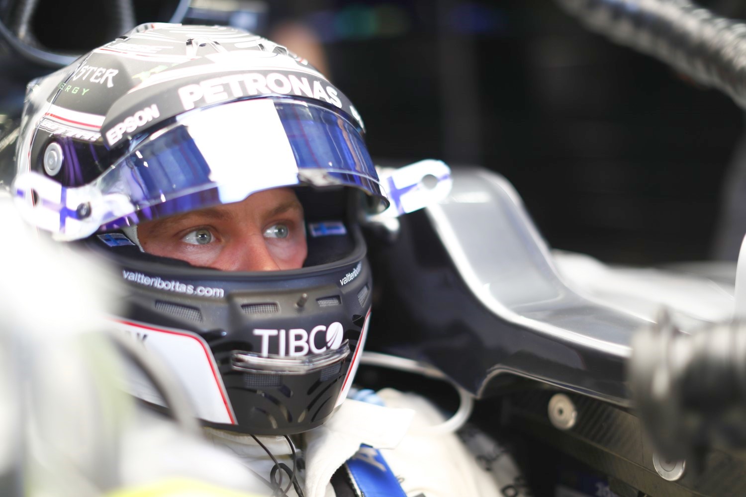 Bottas cannot drive Mercedes designed around Hamilton