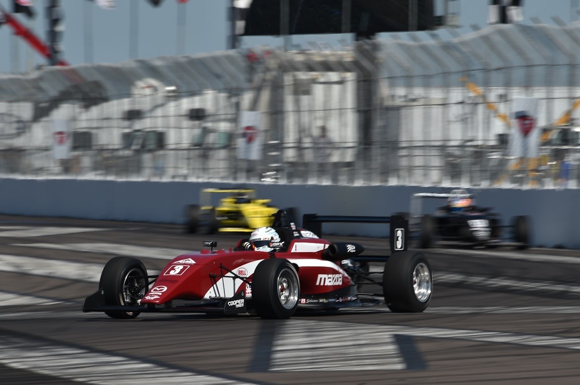 USF2000 action at St. Petersburg