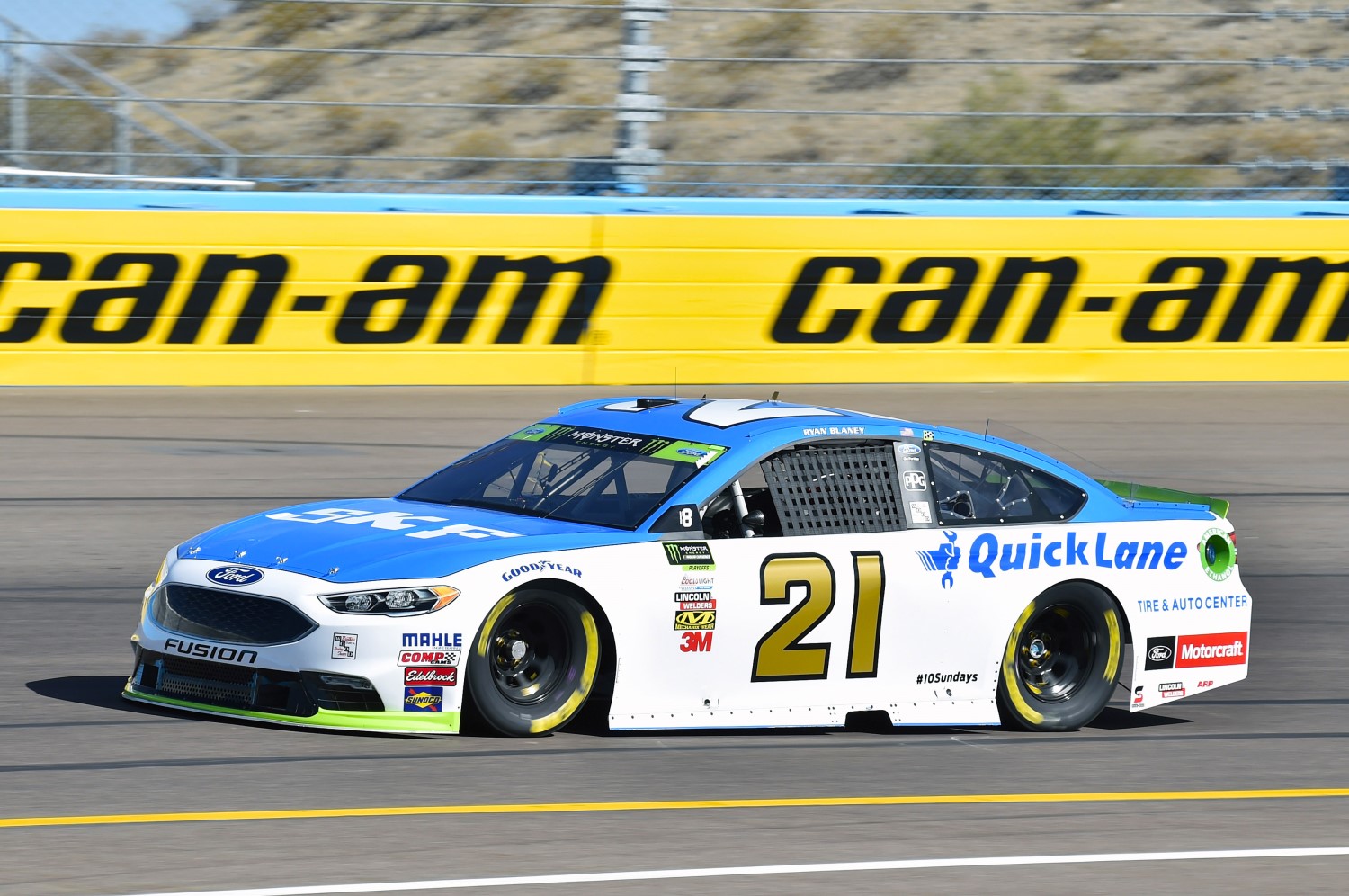 Blaney in the #21 Ford
