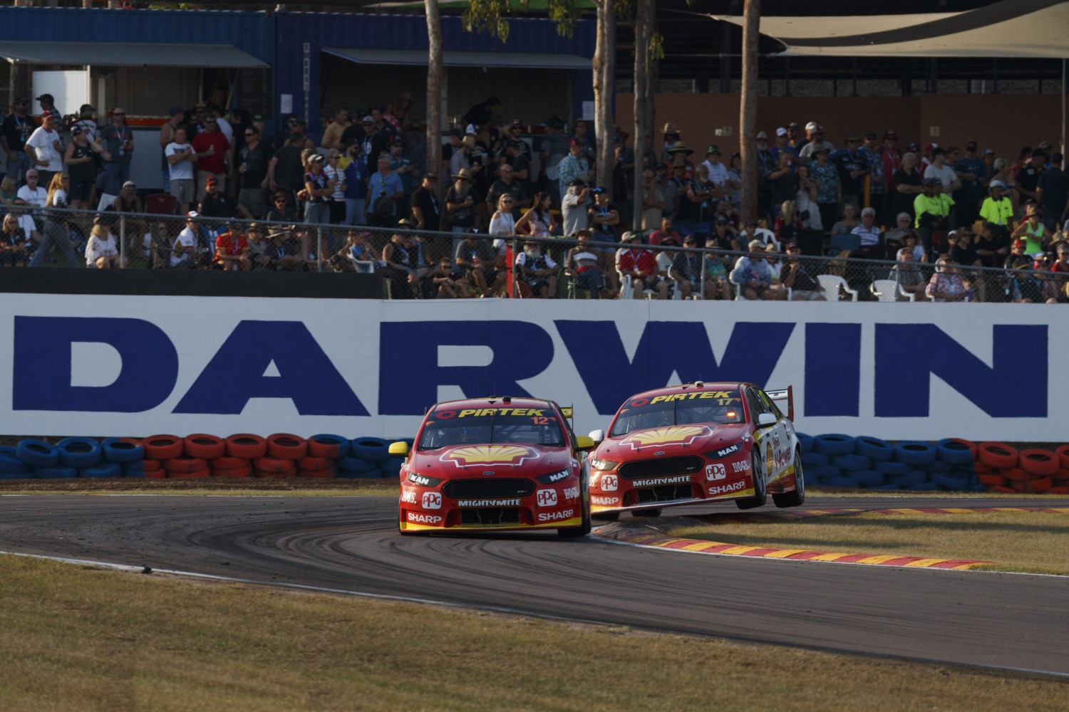 Coulthard and McLaughlin lead