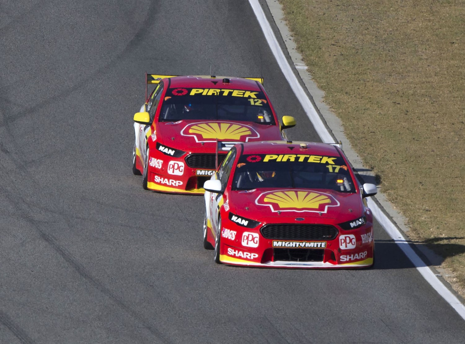 McLaughlin leads teammate Coulthard - it was a great battle between teammates