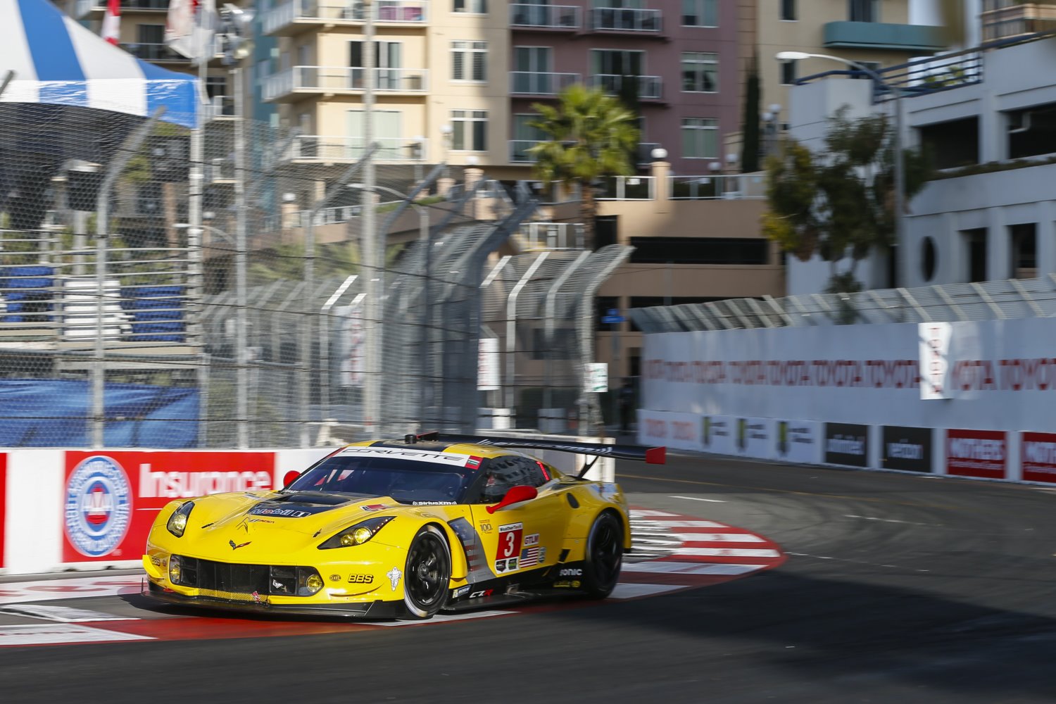 Magnussen charges to GTLM pole