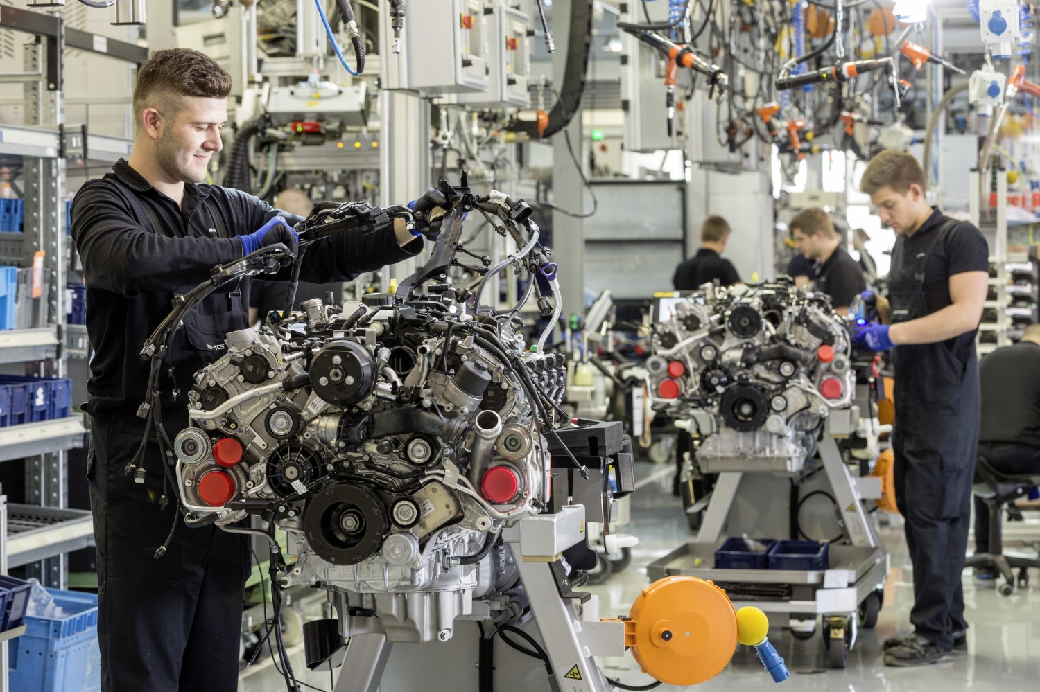 Mercedes-AMG V8 engine manufacturing