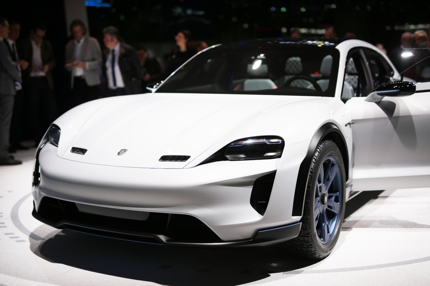 Porsche Mission E crossover