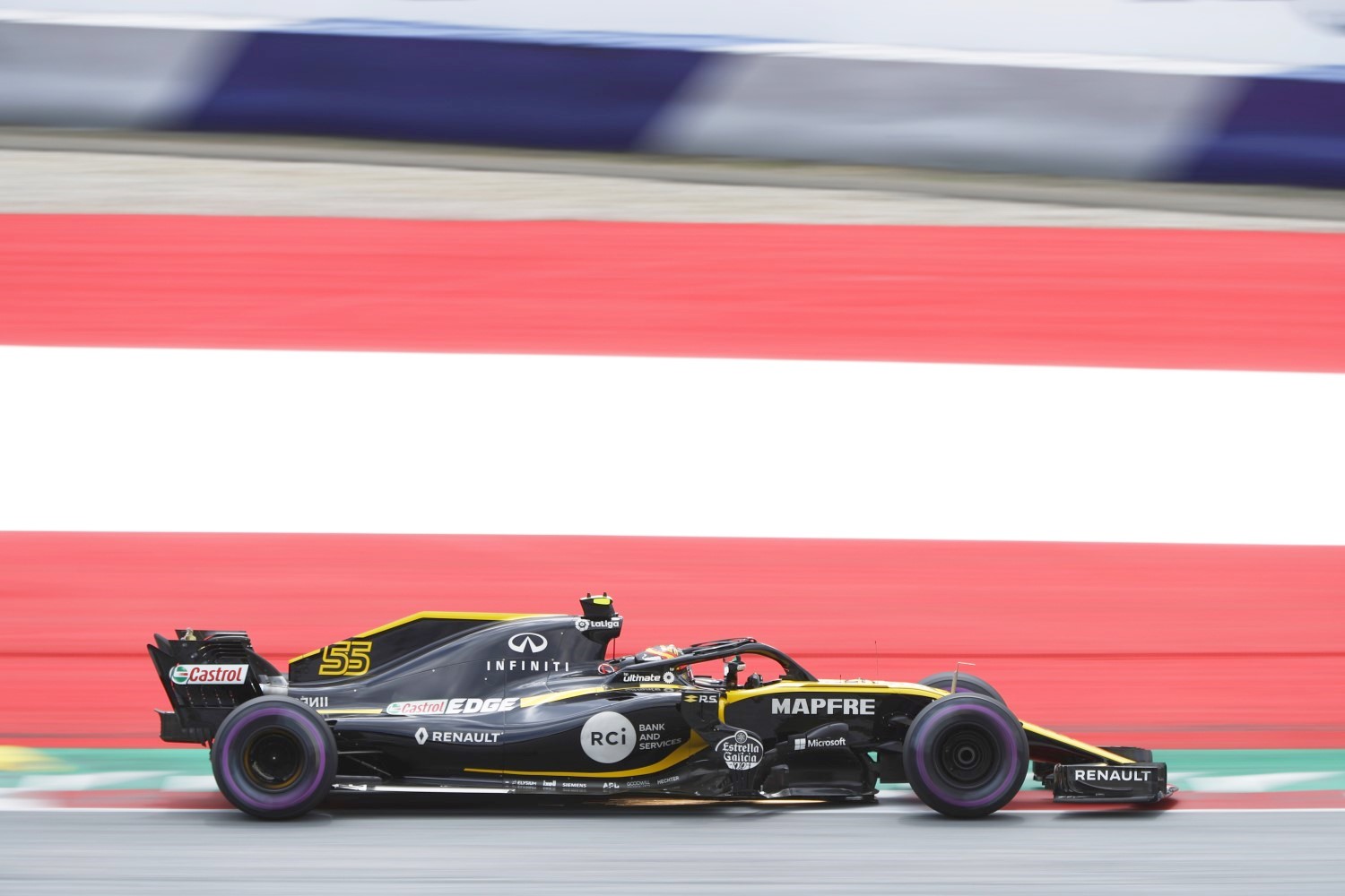 Carlos Sainz Jr in the Renault