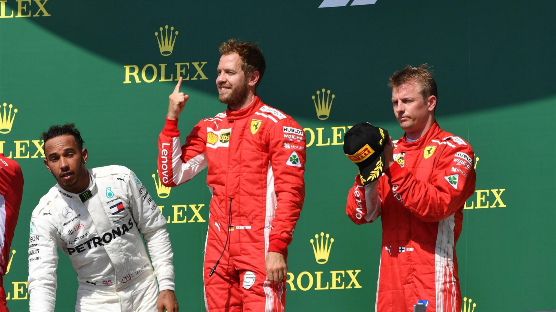Vettel signals he's #1 again