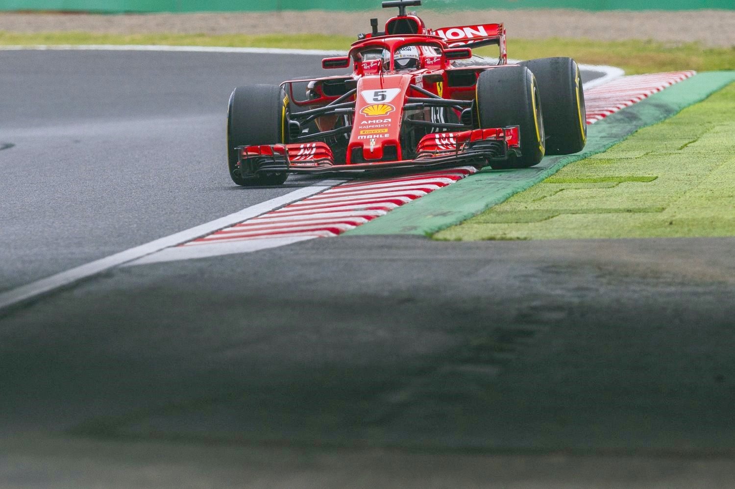 Vettel cannot touch the Ferraris