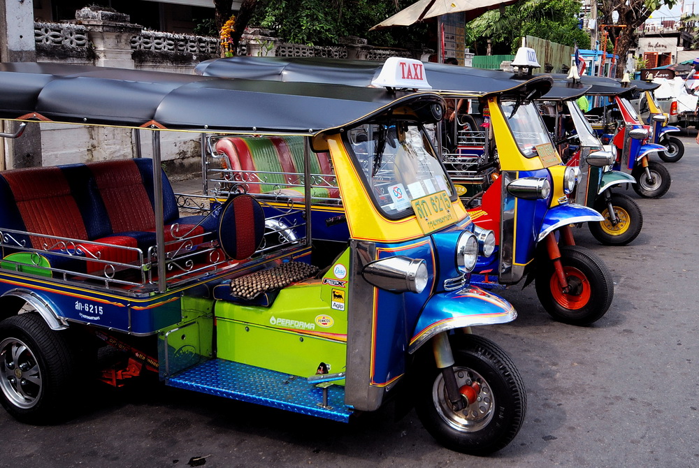 If you can drive a Tuk-Tuk does that qualify for an F1 license?