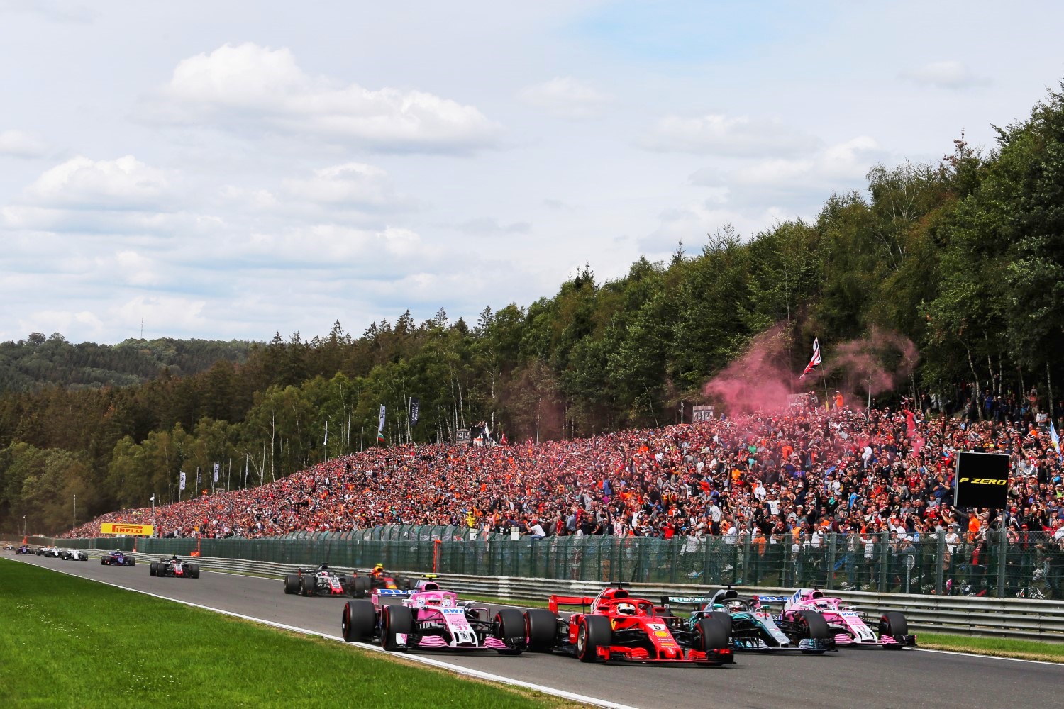 The run down to Les Combs was 4-wide action on lap 1