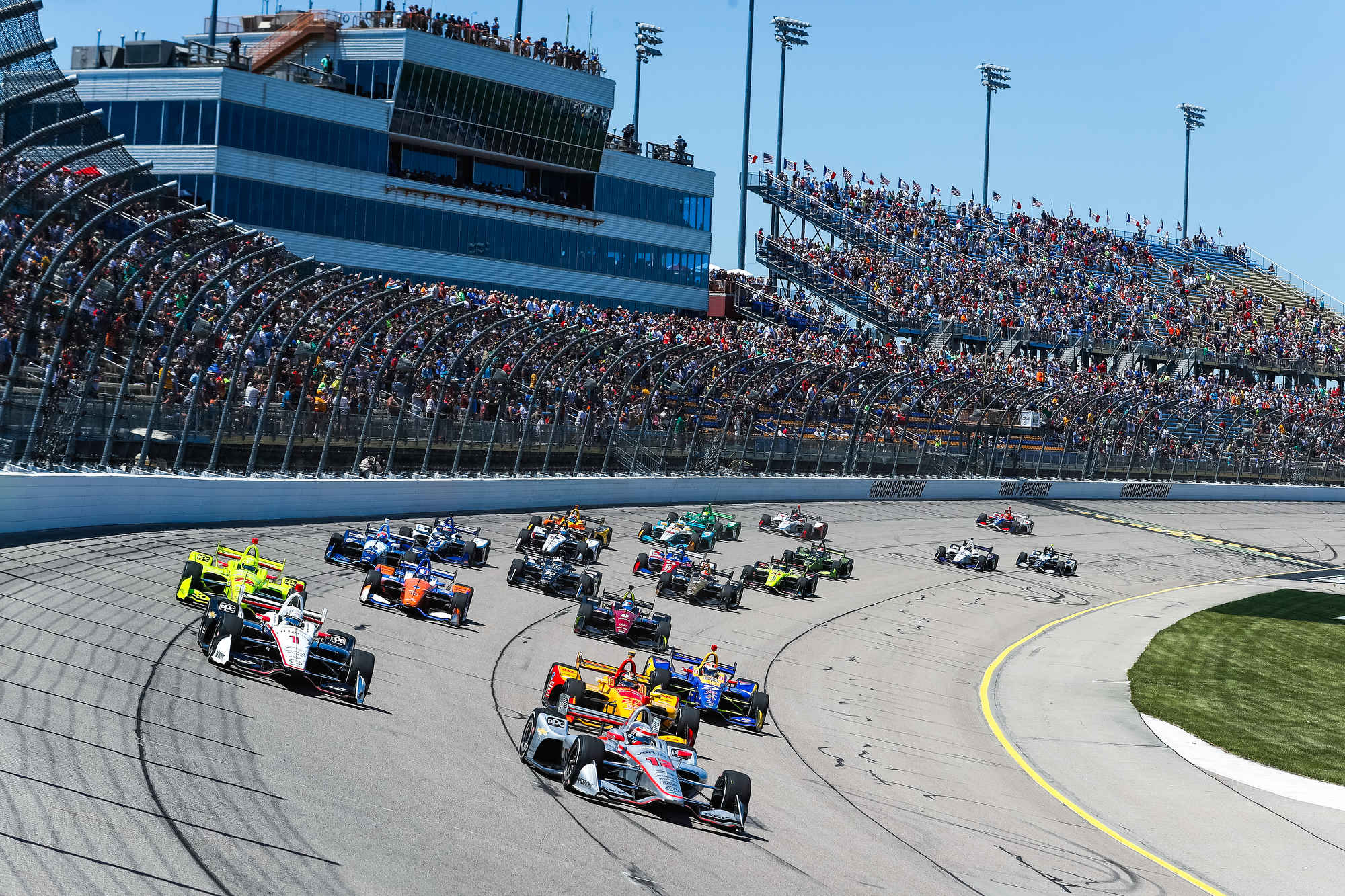 IndyCar drivers put their lives on the line for pittance compared to F1 and NASCAR 