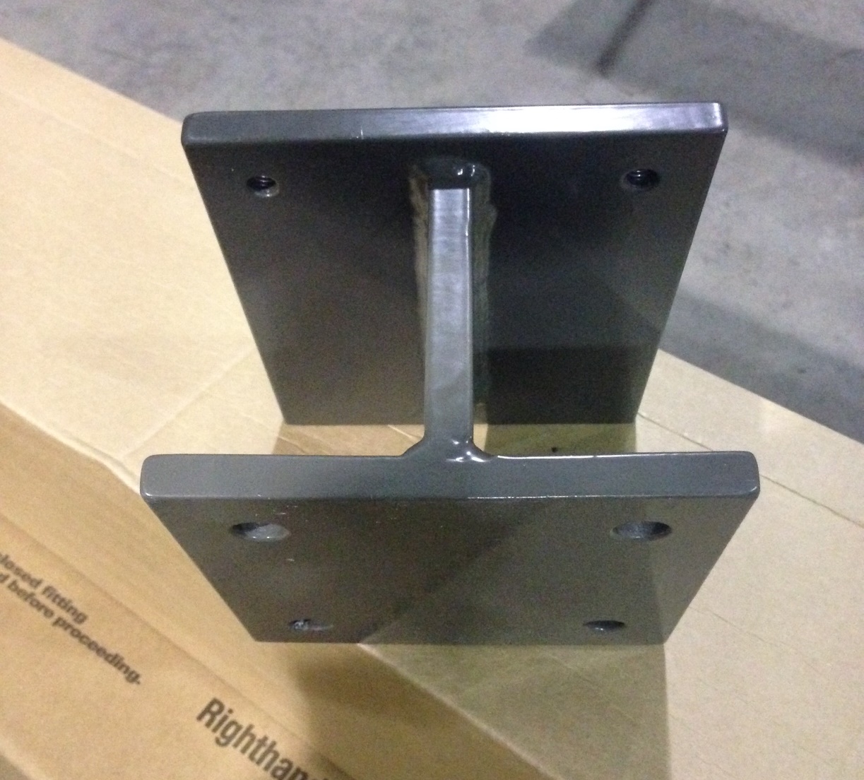 Butt Joint Plexiglass brackets 12 o.c.