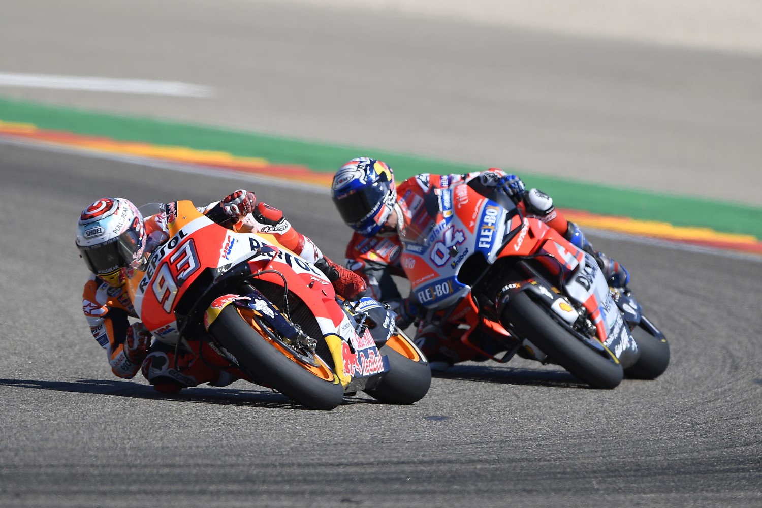 Marquez defeats Dovizioso to win his 5th title in 2018