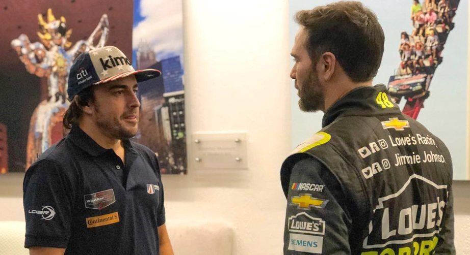 Alonso talks to Jimmie Johnson about trying NASCAR