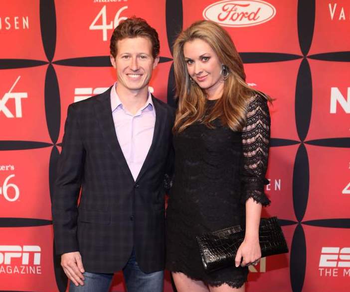 Ryan Briscoe (L) and his wife