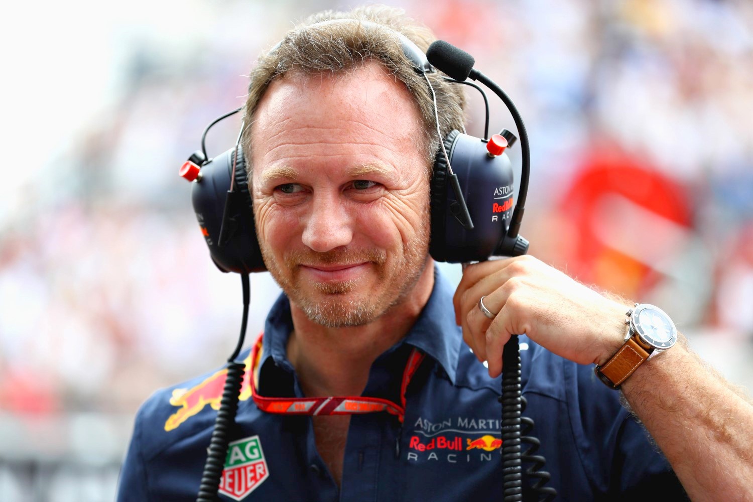 Horner tells Wolff to open his wallet