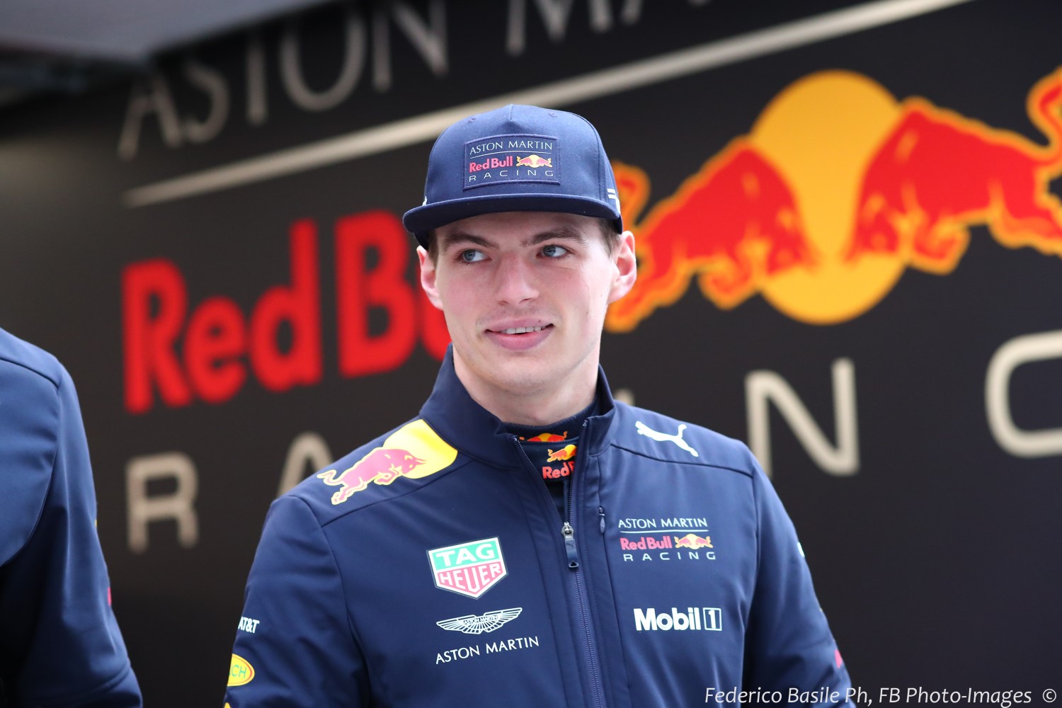 Verstappen knows Ricciardo has nowhere to go