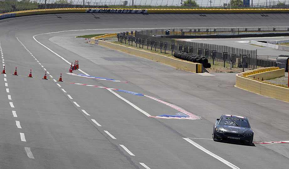 Menard through the backstraight chicane