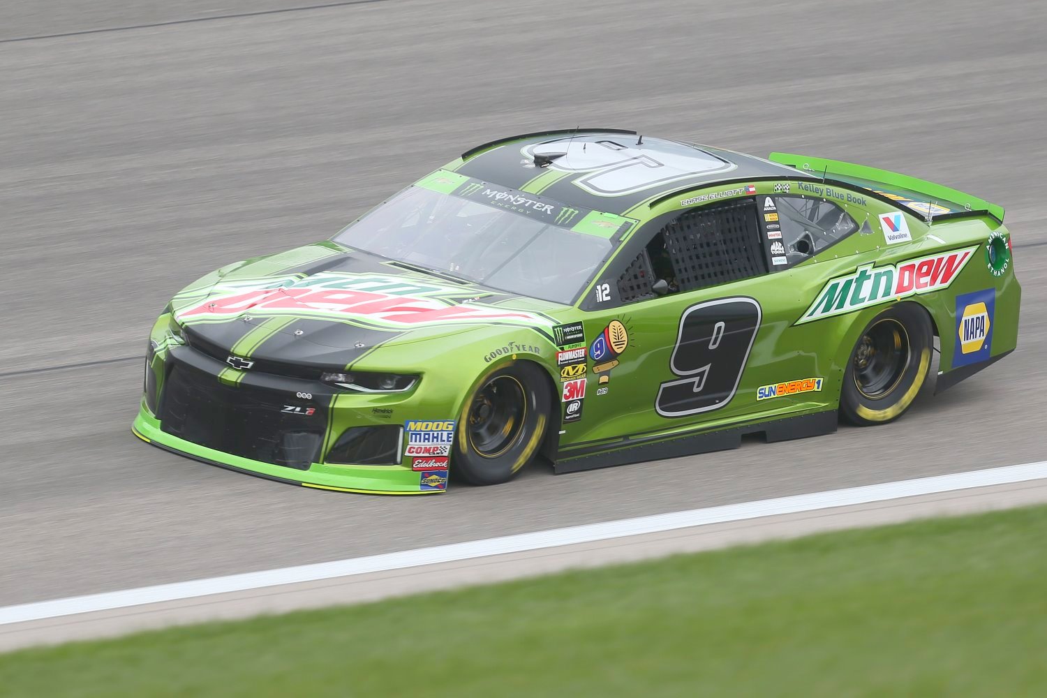 Chase Elliott's Camaro at Kansas this weekend. Poor fella - a Chevy car is not what you want to be driving this year in NASCAR