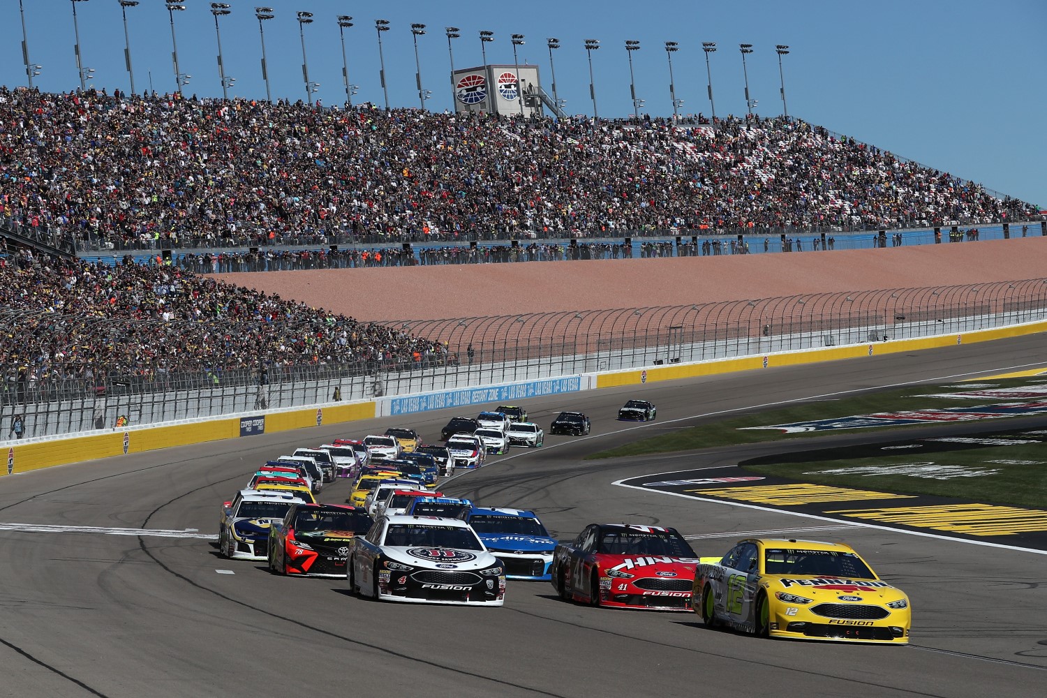vegas odds for nascar this weekend