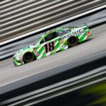 Kyle Busch speeds to victory