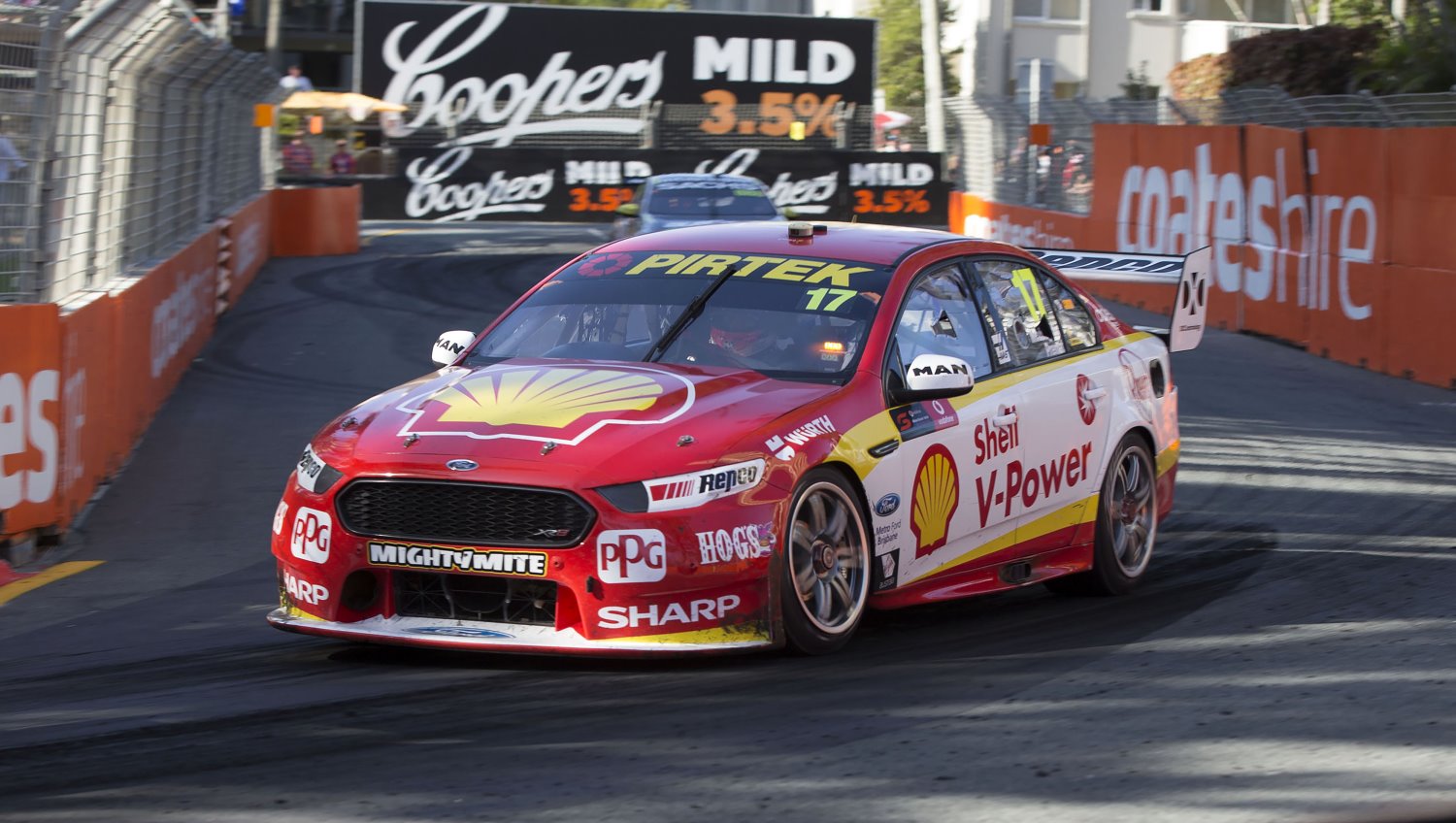McLaughlin now holds slim points lead