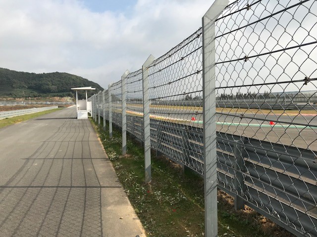 Standard FIA fence