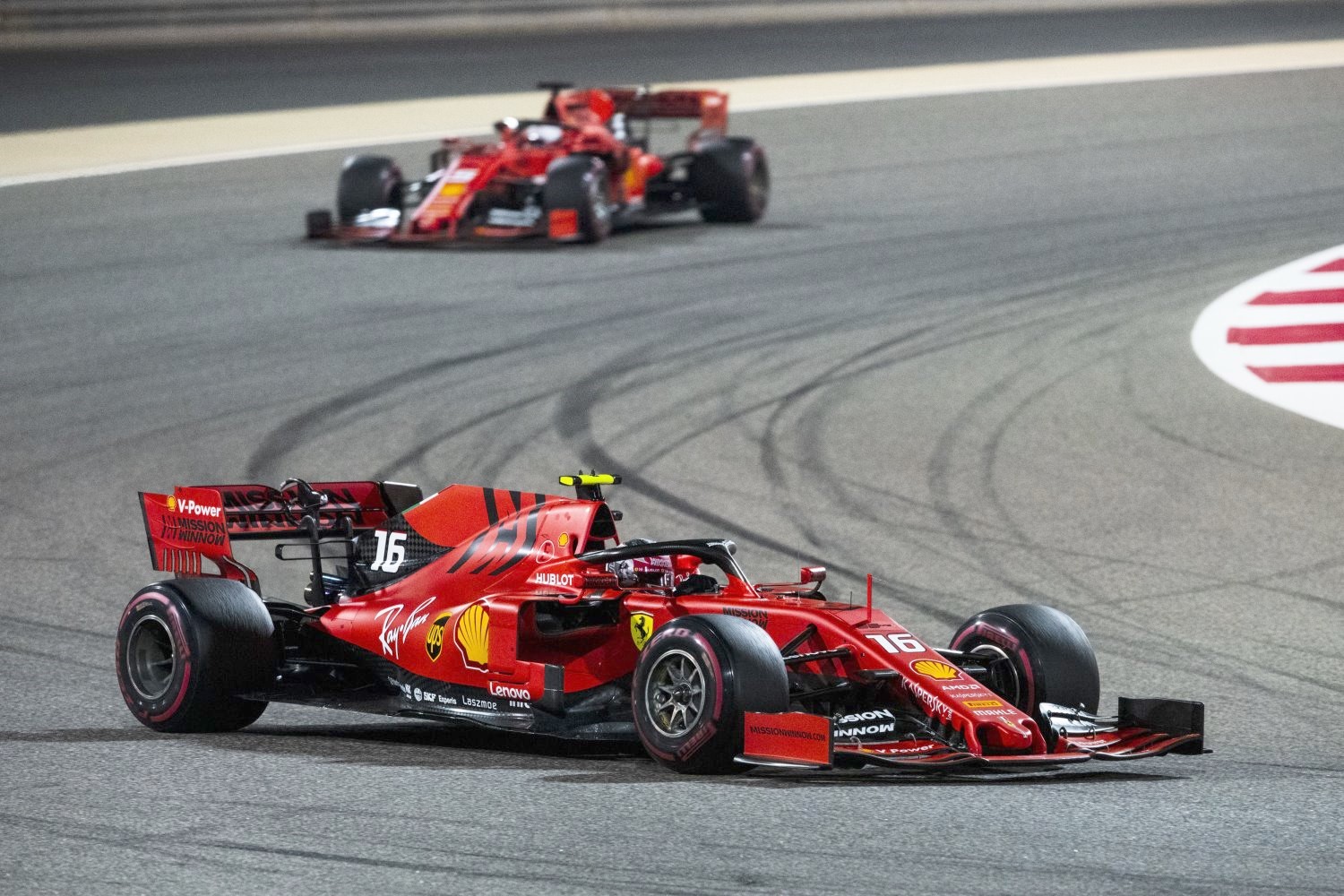 Leclerc pulls away from Vettel