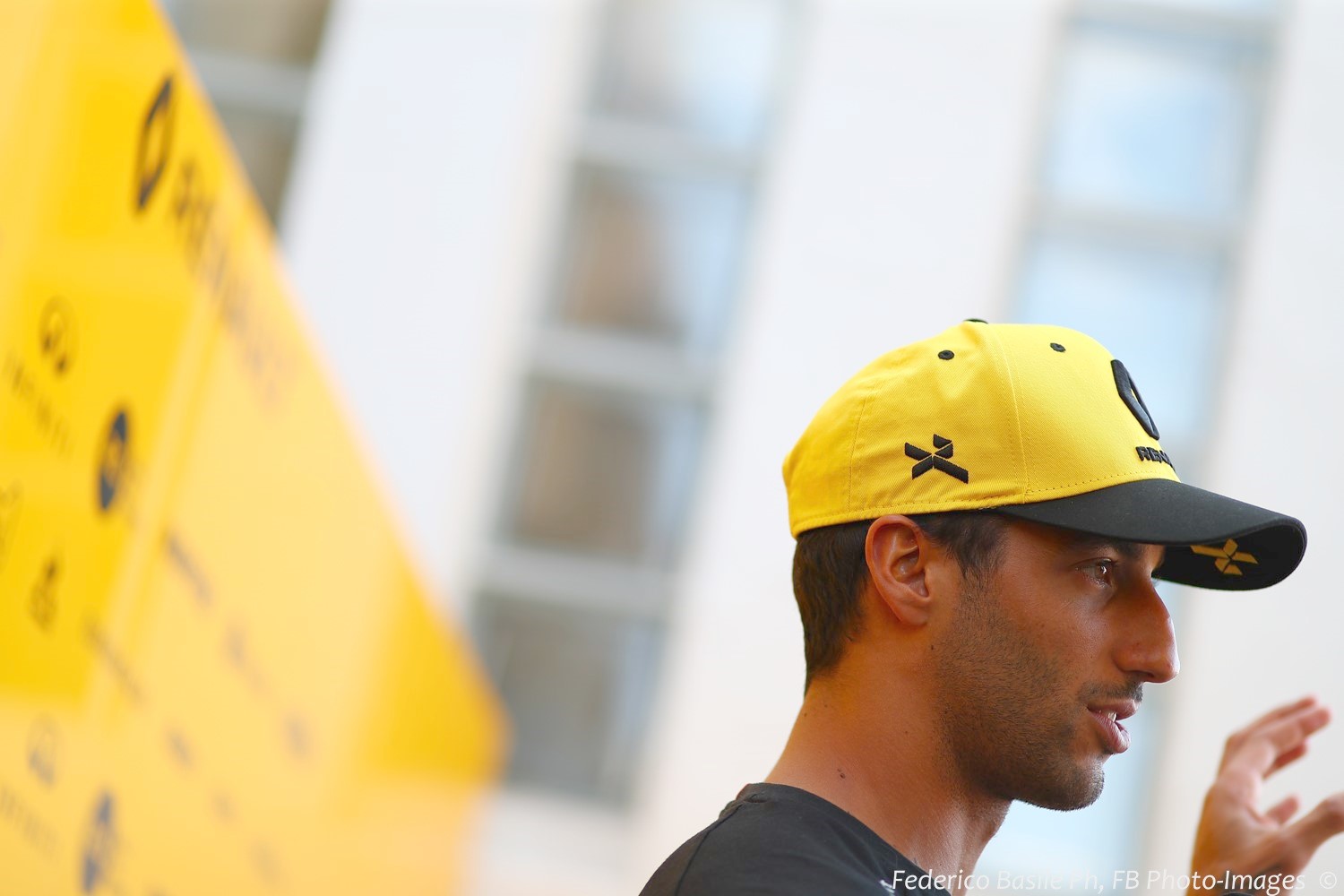 Ricciardo a prisoner to the inferior Renault