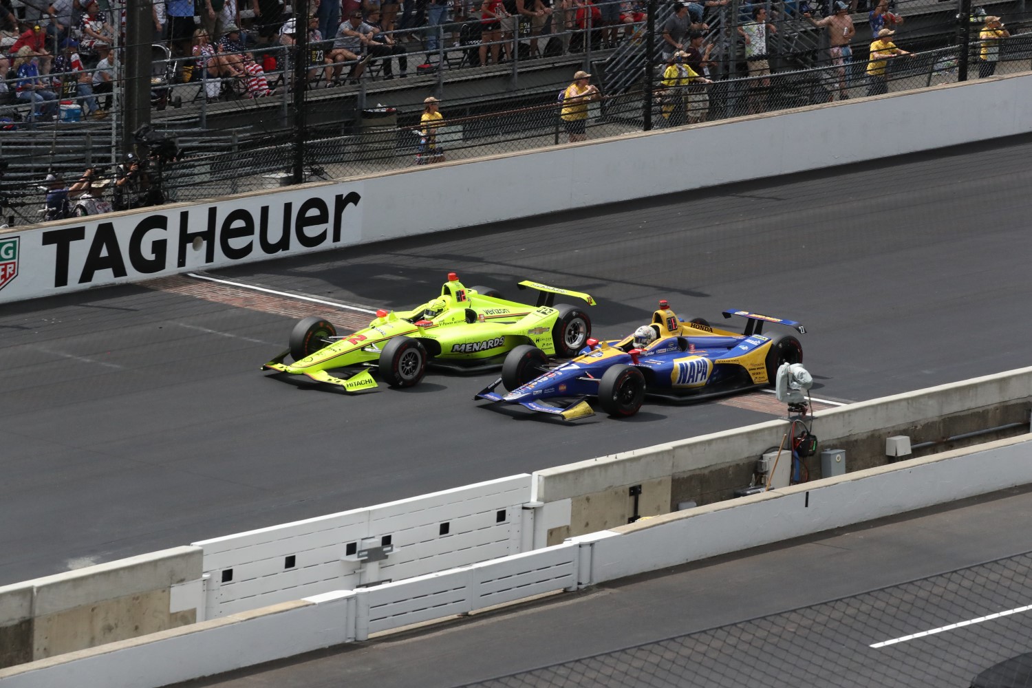 Pagenaud beats Rossi in 2019