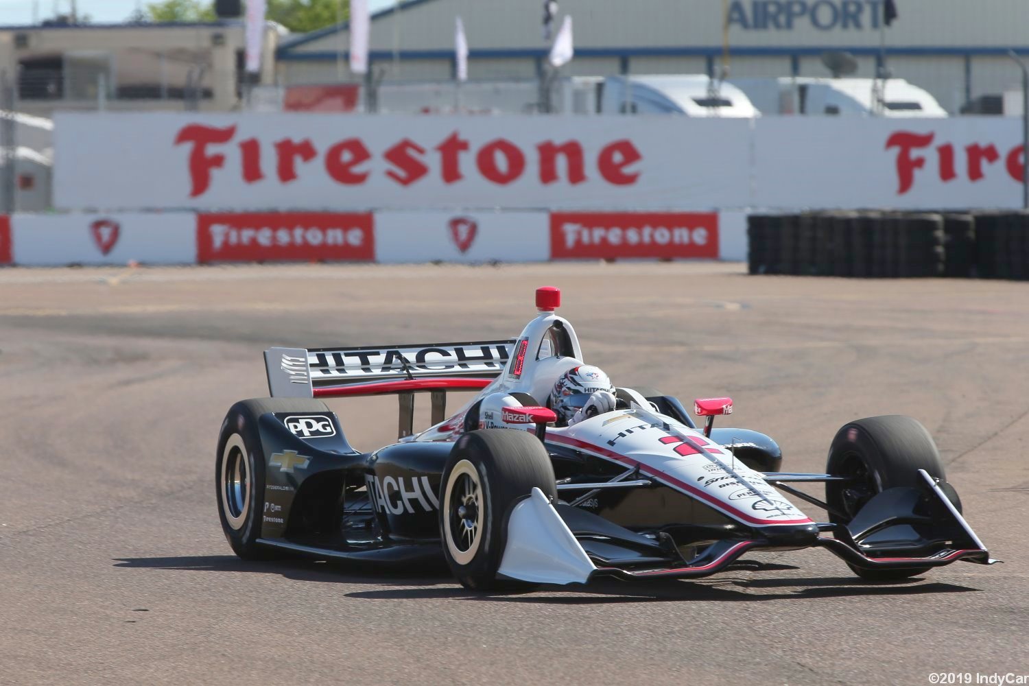 Josef Newgarden wins the season opener at St. Pete 