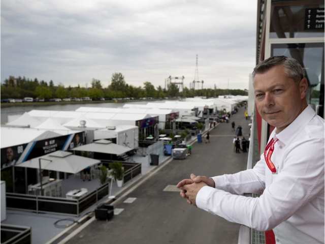 Francois Dumontier salivating that there will be not 1, but now 2 ride-buying Canadians in F1 next year