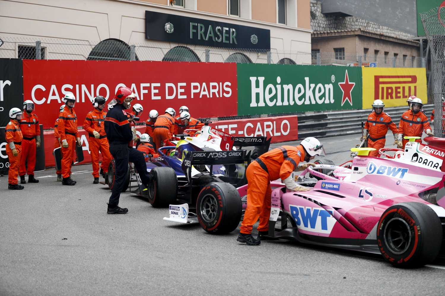 Mick Schumacher red-flag