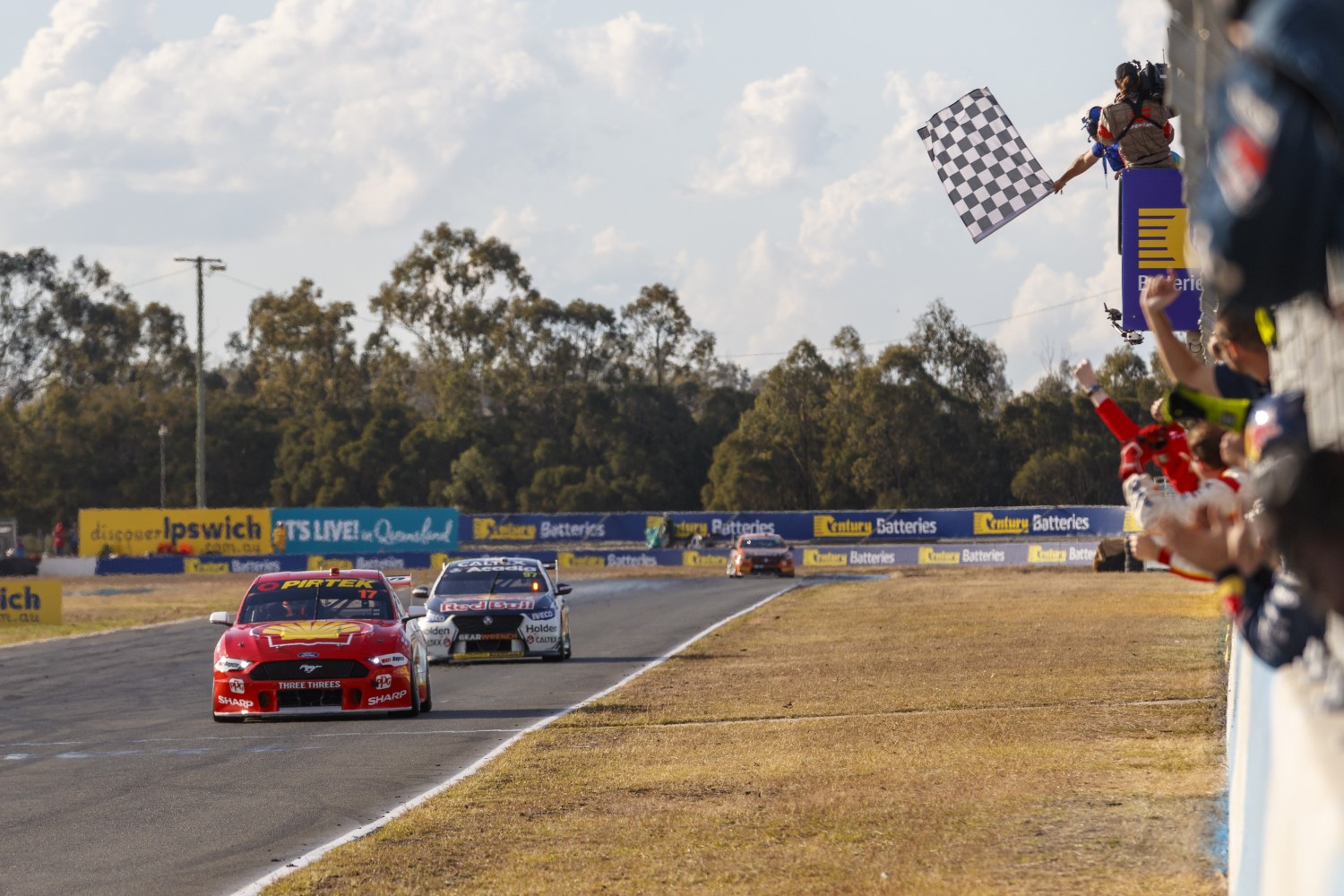 Close finish at the line