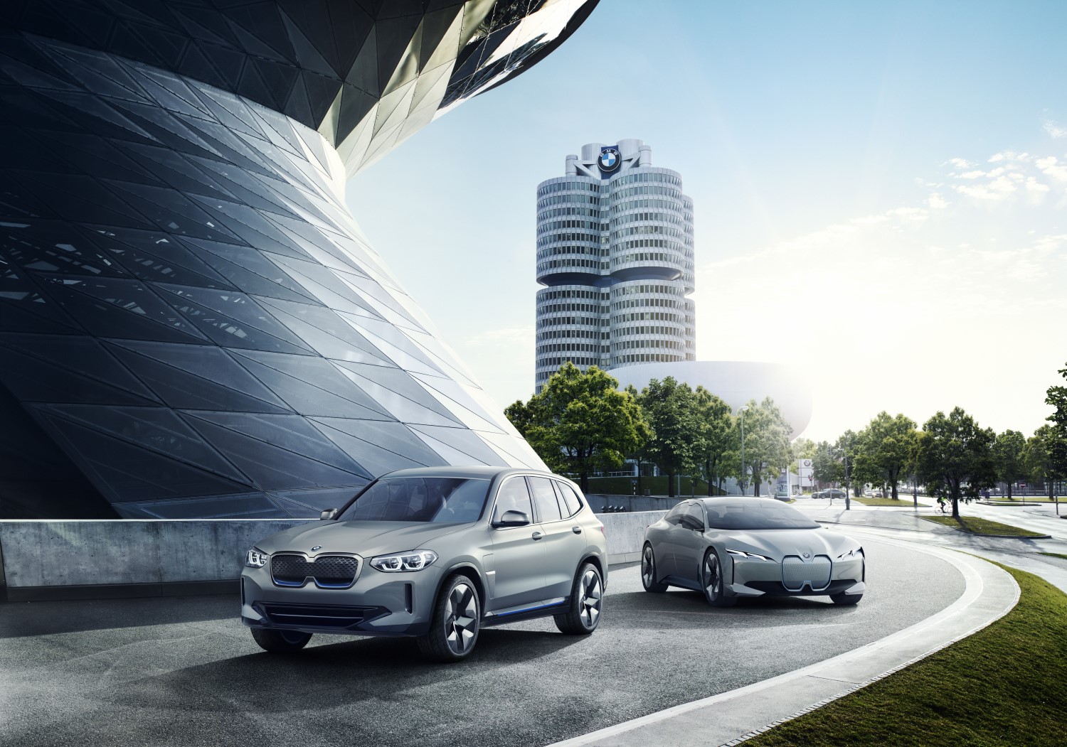 BMW Concept iX3 and BMW i Vision Dynamics